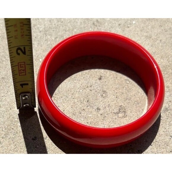 Vintage Red and Green Bangle Bracelet Lucite 1960s Women’s Sz 8” - Picture 12 of 14